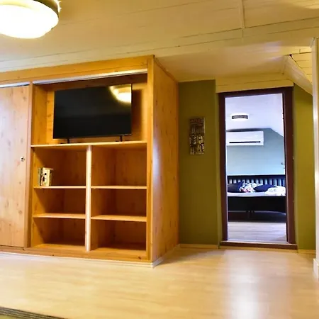 Tornacos Vendeghaz Appartement Kőröshegy